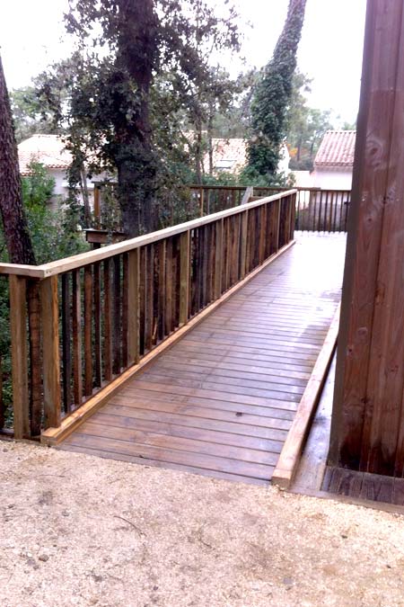 Conception d'une terrasse en bois: Brise vue en bois pour balcon ou  terrasse