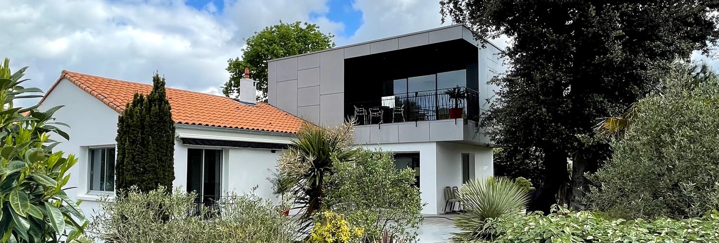 SURELEVATION maison OSSATURE BOIS bardage contemporain Royan 17200
