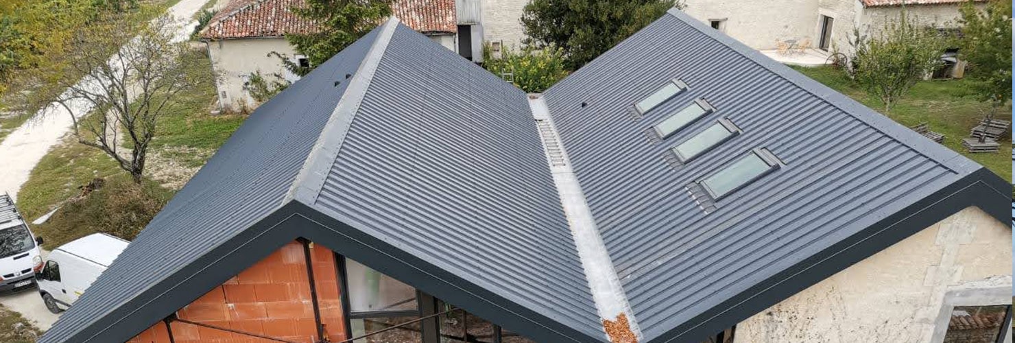 travaux de couverture zingage et isolation toiture Charente maritime